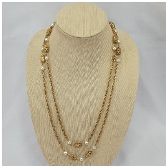 Extra long goldtone beaded necklace - Picture 3 of 8